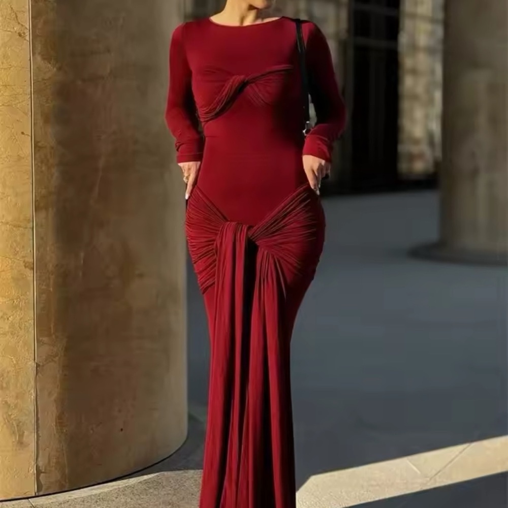 Elegant Red Long Sleeve Dress